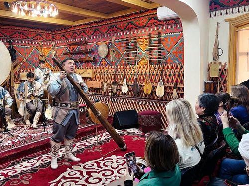 _gluster_2025_12_10_2022a846b17bd7d3bb287badd4a7da8c_1280x720.jpg